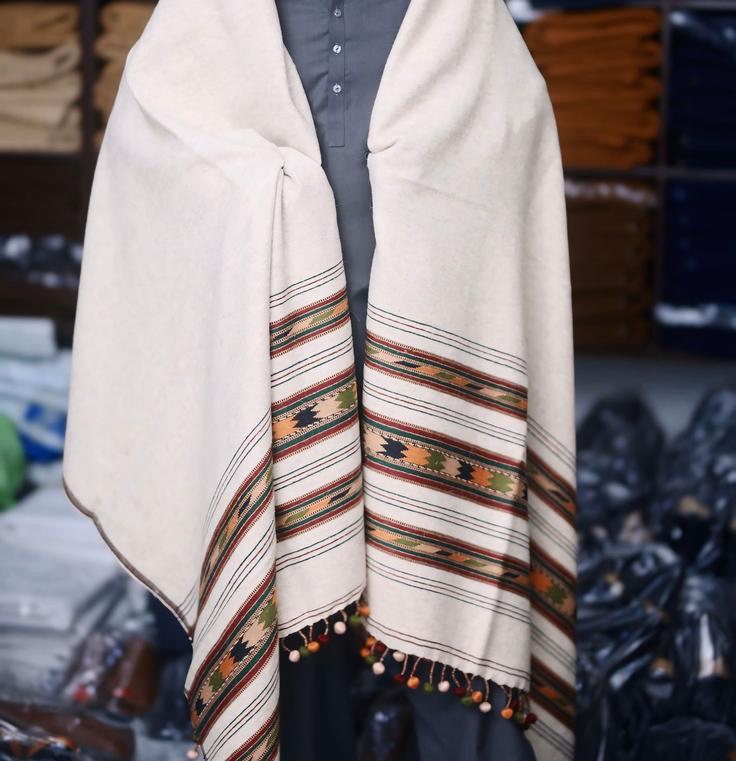 Lambs Woollen Shawl (DFS-948)